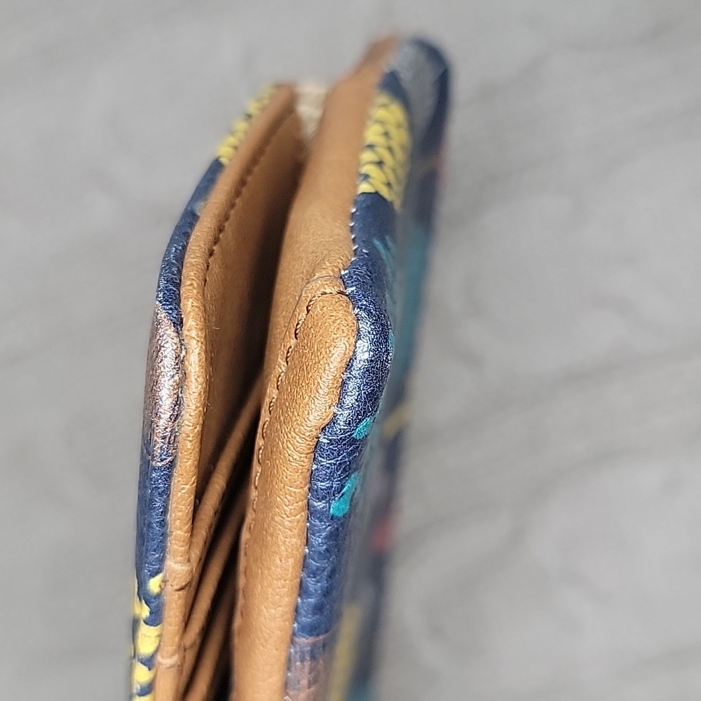 Relic Wallet - Picture 10 of 13